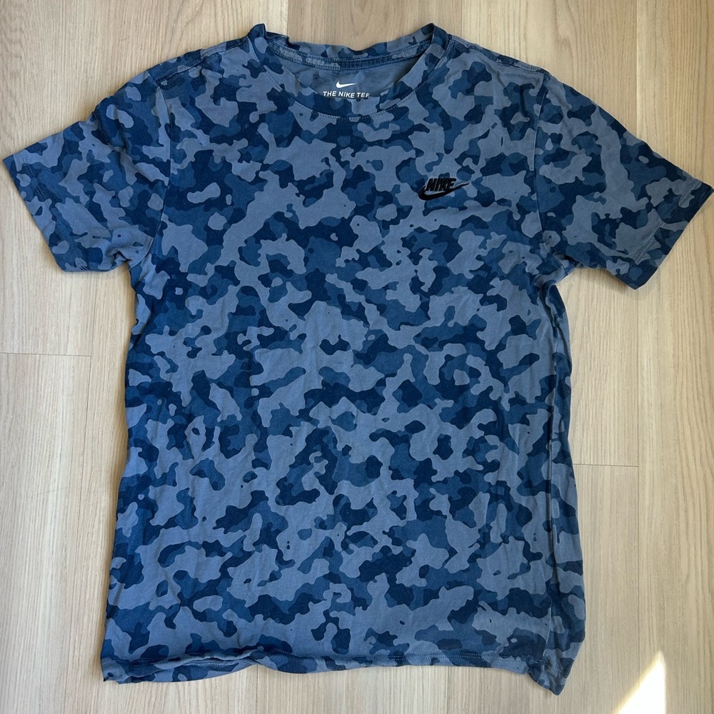 Nike Men's Short Sleeve Blue Camouflage Tee